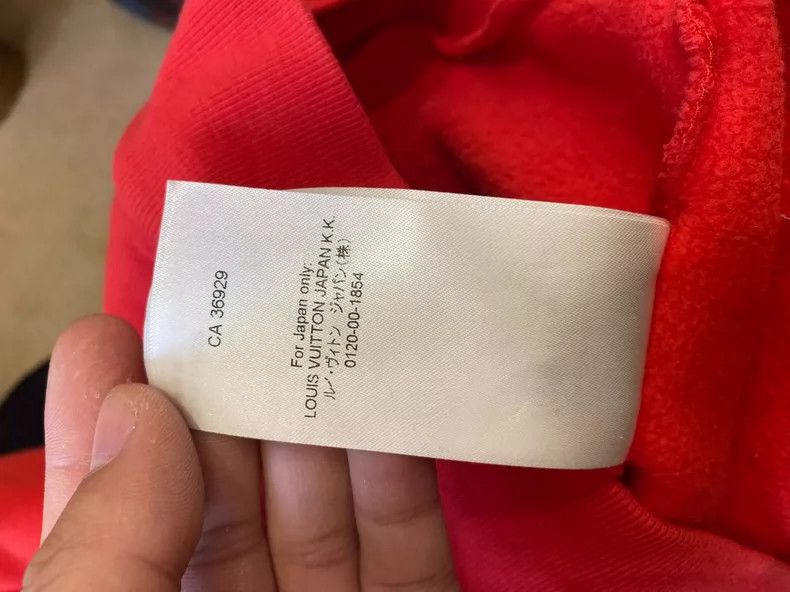 Louis Vuitton Louis Vuitton size 4l Red graffiti logo hooded sweatshirt Size US XXL / EU 58 / 5 - 8 Thumbnail