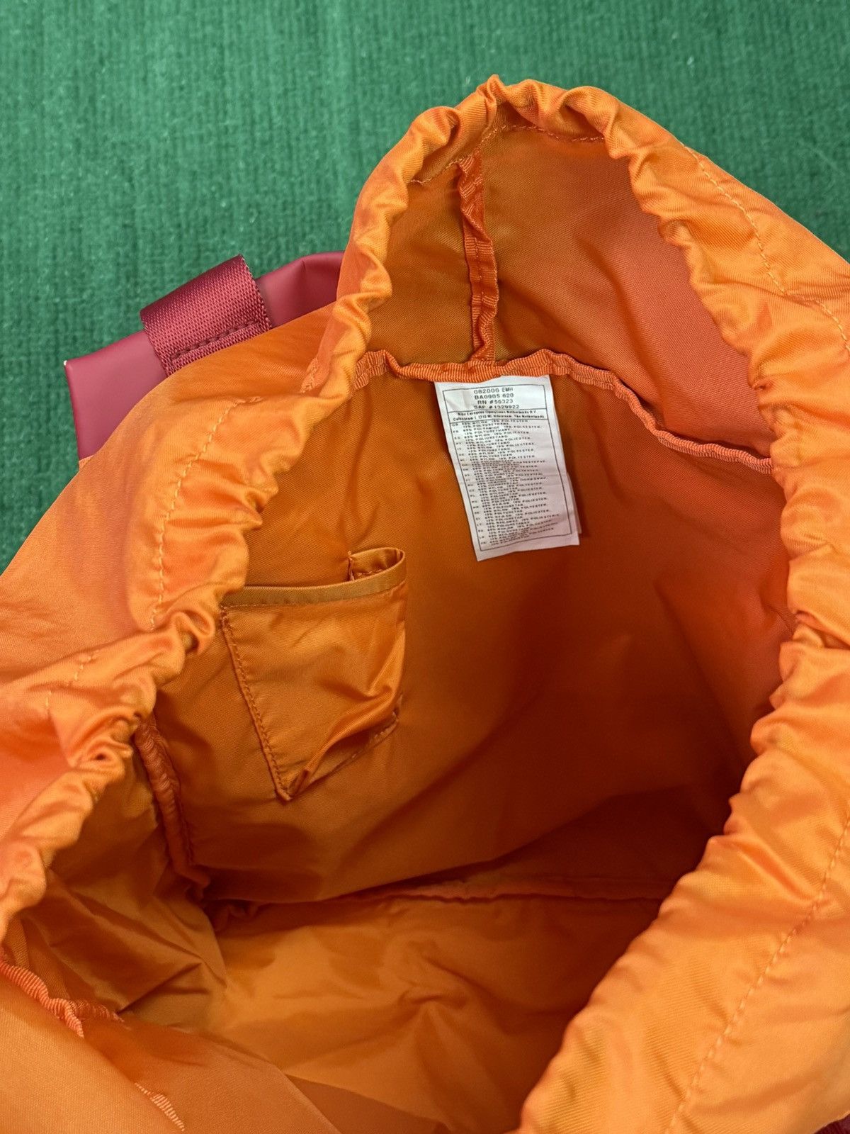 Nike Vintage Nike Swoosh Padded Tote Bag Size ONE SIZE - 8 Thumbnail