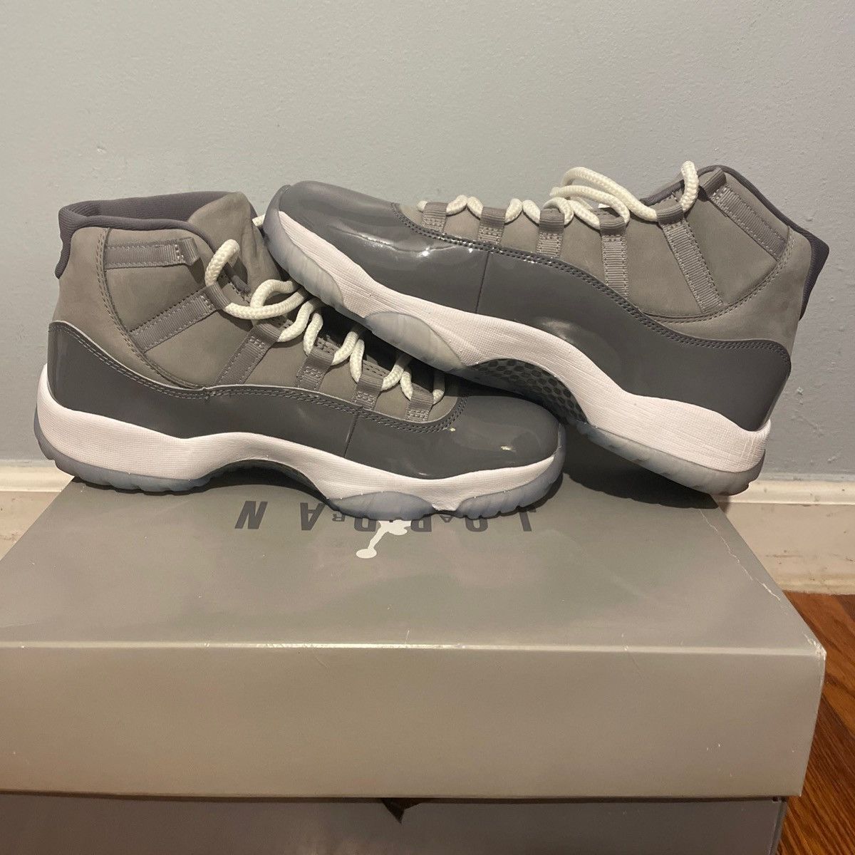 Jordan Brand Jordan cool greys size 10 Size US 10 / EU 43 - 3 Thumbnail