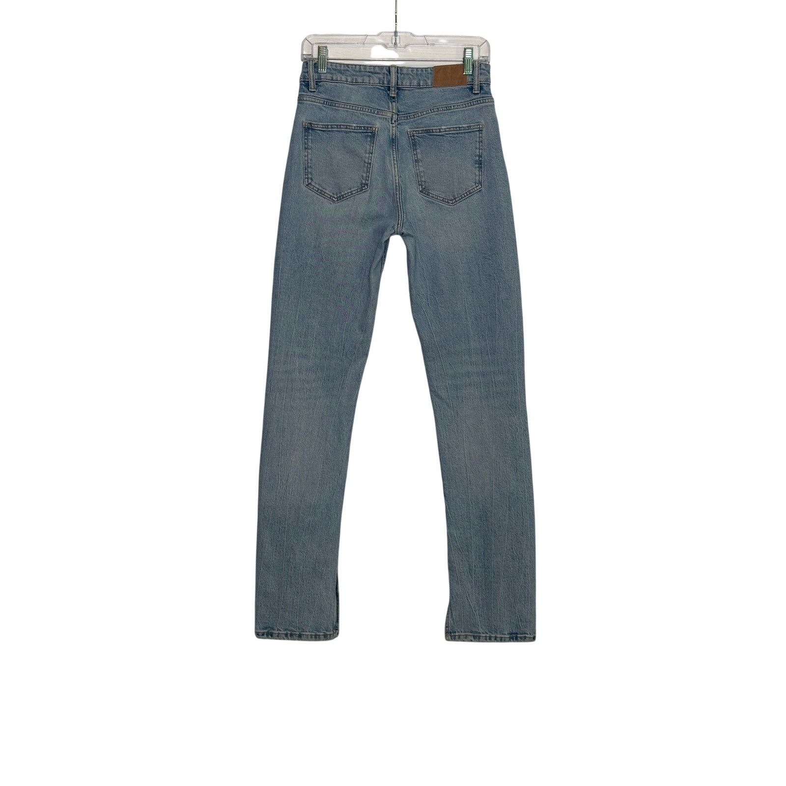 Zara Zara light wash straight legs jeans size 4 Size 27" / US 4 / IT 40 - 5 Thumbnail