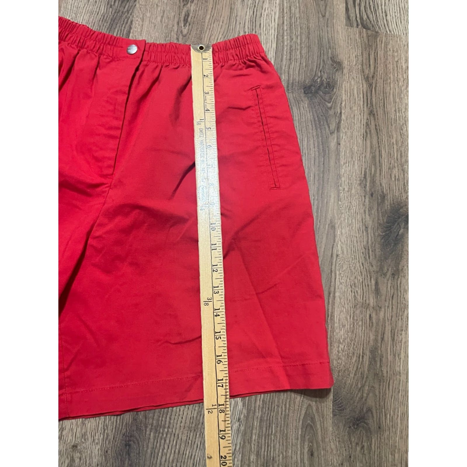 Vintage Karen Scott Shorts Women's Size 10 Red Stretchable Waist Flat Front Casual Chino 7 in Inseam Regular 28 in Waist Size 32" / US 10 / IT 46 - 7 Thumbnail