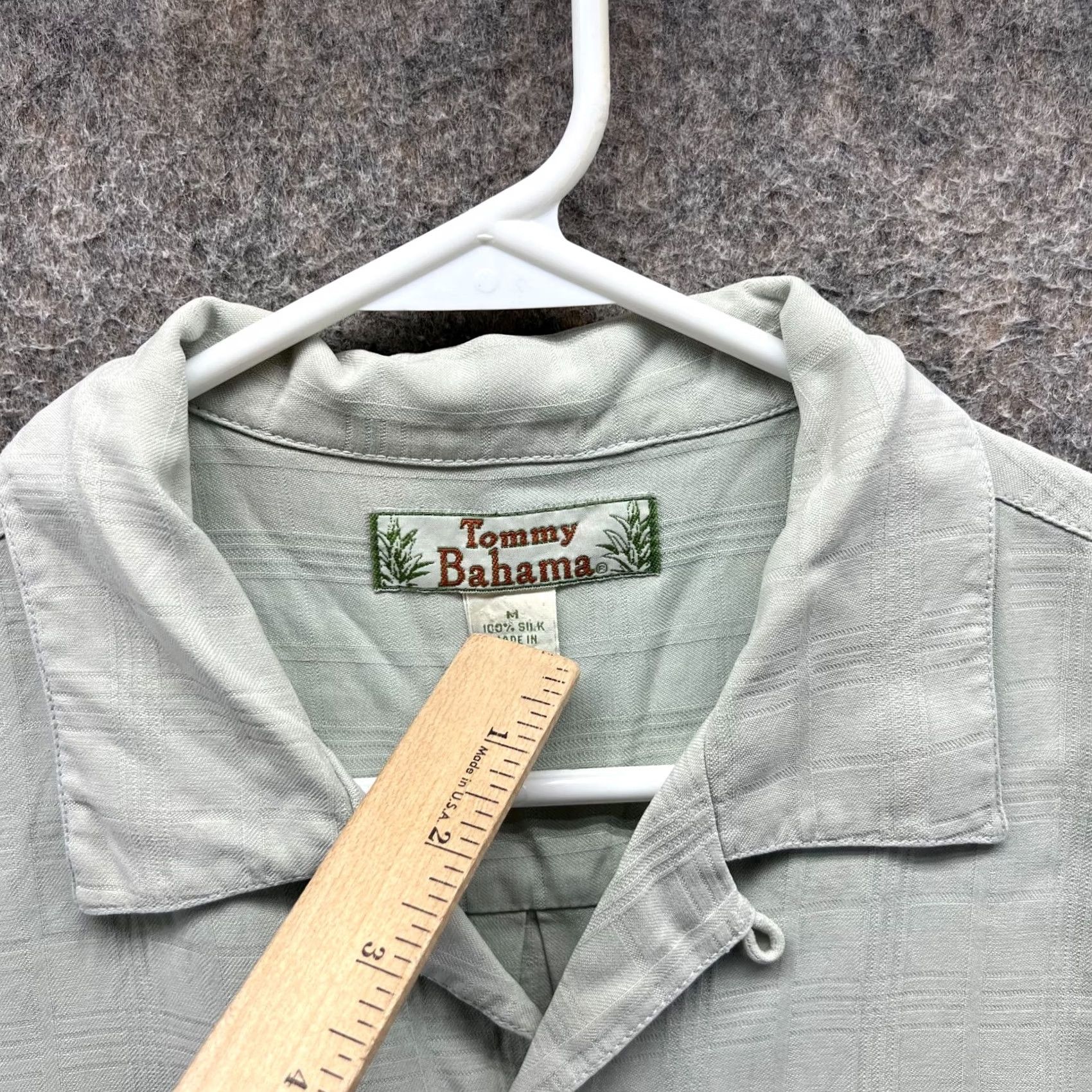 Tommy Bahama VINTAGE Tommy Bahama Shirt Mens M Green Button-Down Silk Hawaiian Glen 42 in Short Sleeve Casual/Business/Workwear Mens Size US M / EU 48-50 / 2 - 6 Thumbnail