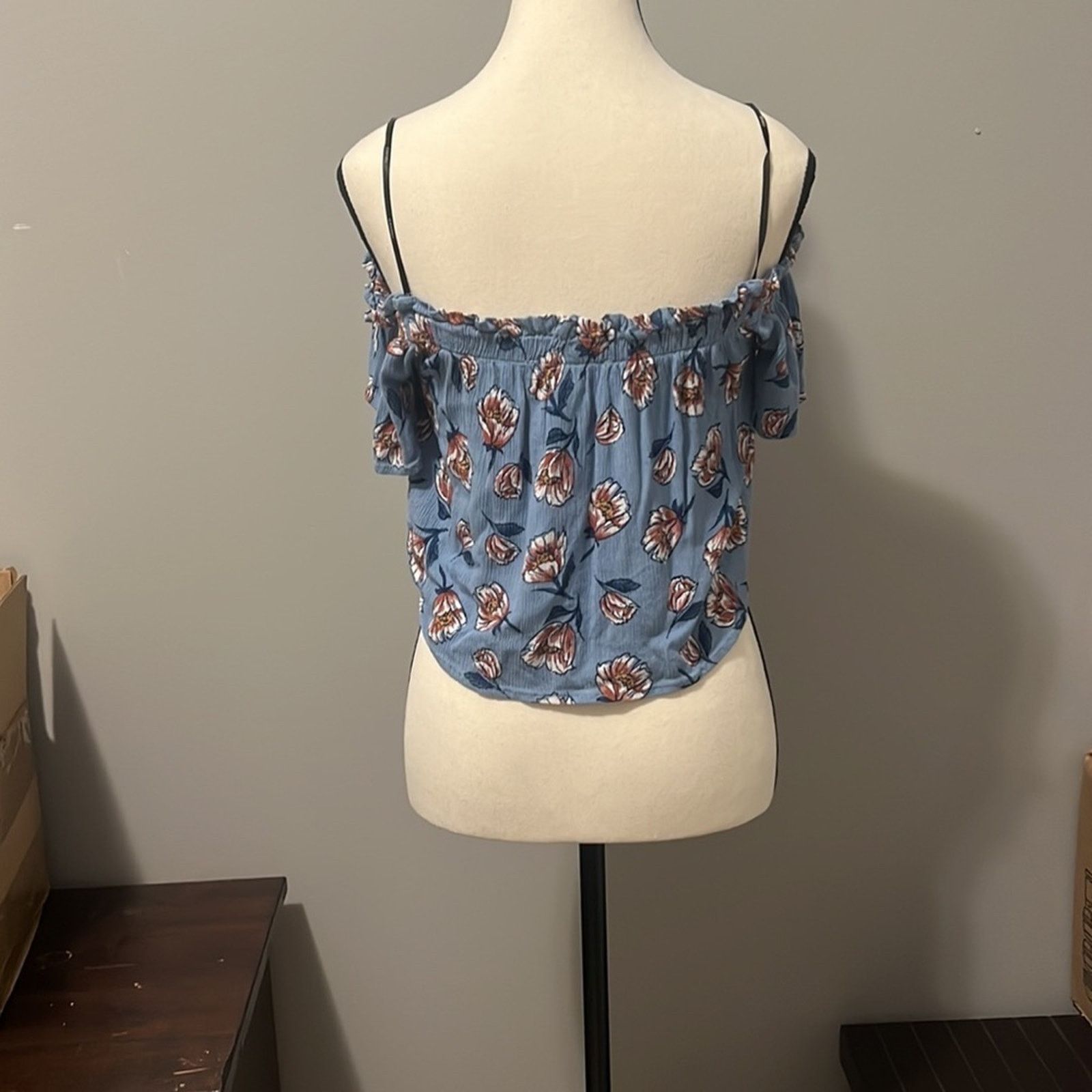 Forever 21 Forever 21 Off The Shoulder Crop Top Size S / US 4 / IT 40 - 2 Thumbnail