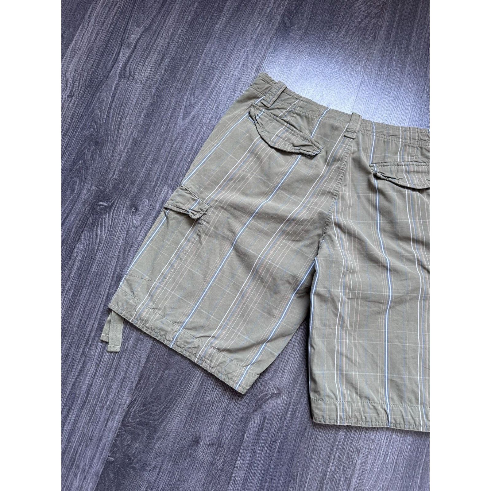 Nike 00s Vintage Nike Cargo Shorts Drill Y2K Size US 30 / EU 46 - 6 Thumbnail