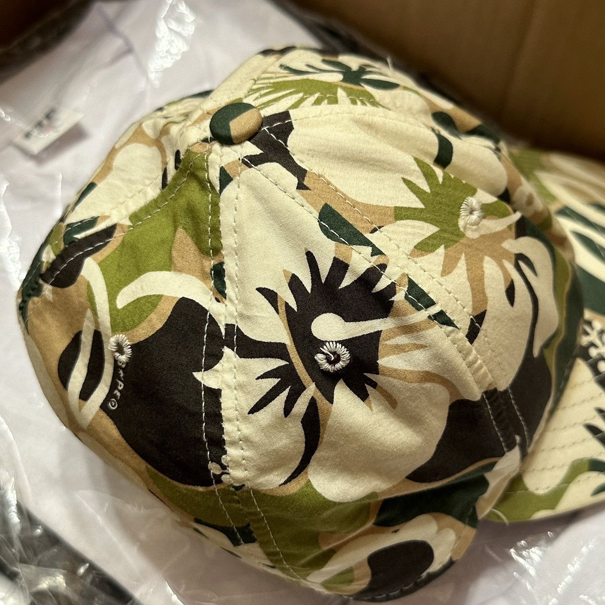 Bape × New Era × Vintage BAPE New Era Hawaiian Camo Cap Size ONE SIZE - 5 Thumbnail