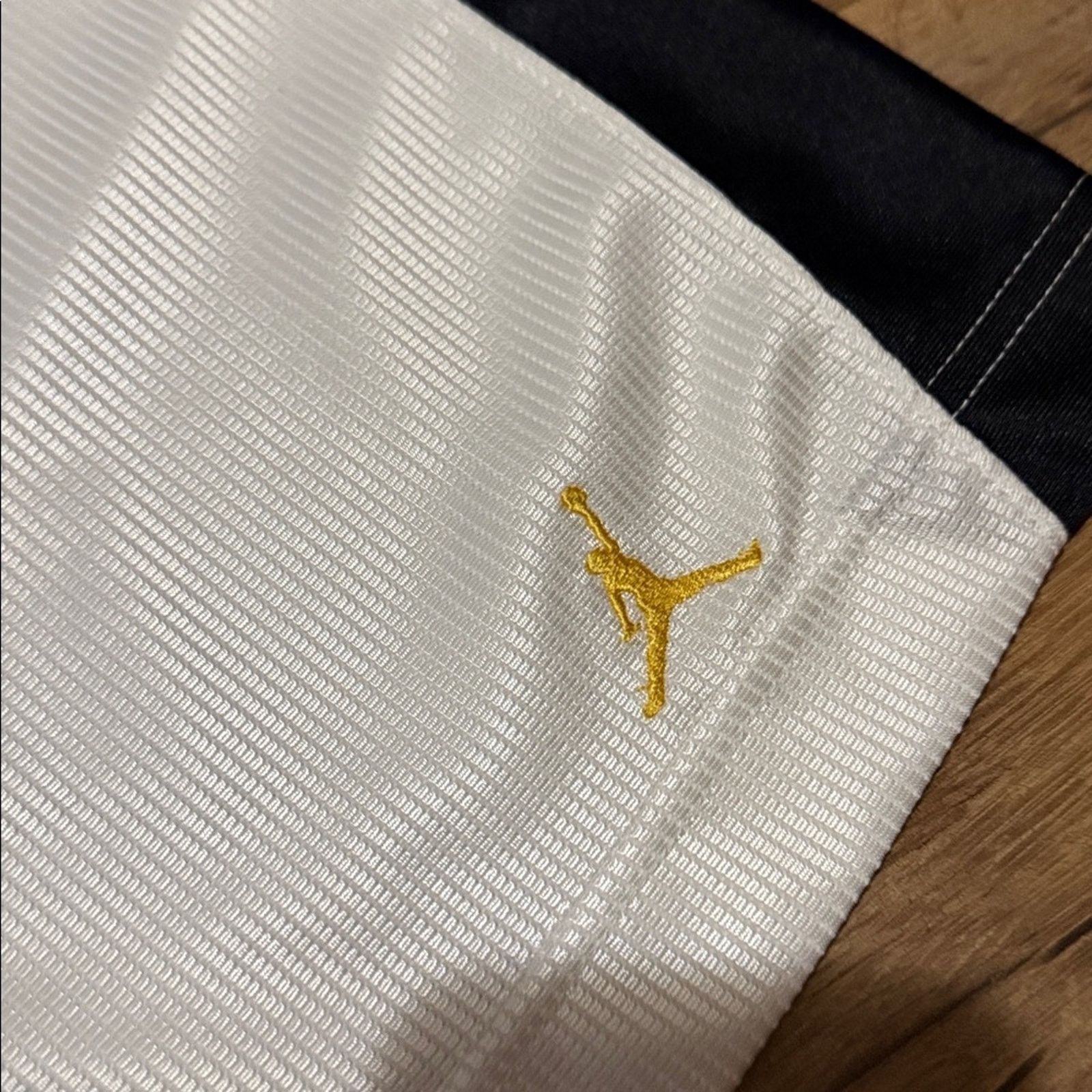Jordan Brand Y2K Air Jordan Silky Dazzle Shorts Size US 28 / EU 44 - 3 Thumbnail