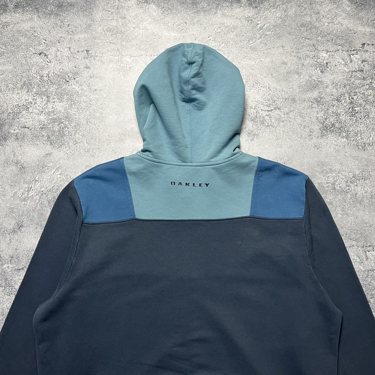 Oakley Vintage Oakley Blue Zip Hoodie Logo Streetwear Y2K Surf Size US M / EU 48-50 / 2 - 16 Thumbnail