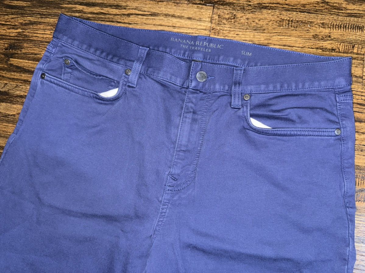 Banana Republic Banana Republic Chino Traveler Pants Navy Blue Size 36x32 Size US 36 / EU 52 - 3 Thumbnail