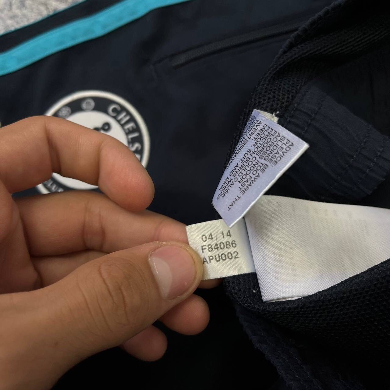 Adidas Vintage Adidas 2013/2014 Chelsea Football Nylon Track Top Size US 33 - 4 Thumbnail