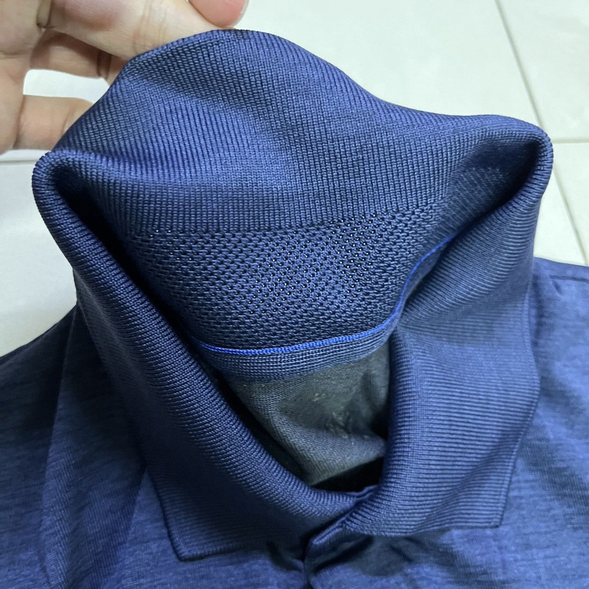 Uniqlo Uniqlo Polyester Polo Shirt Size US S / EU 44-46 / 1 - 7 Thumbnail