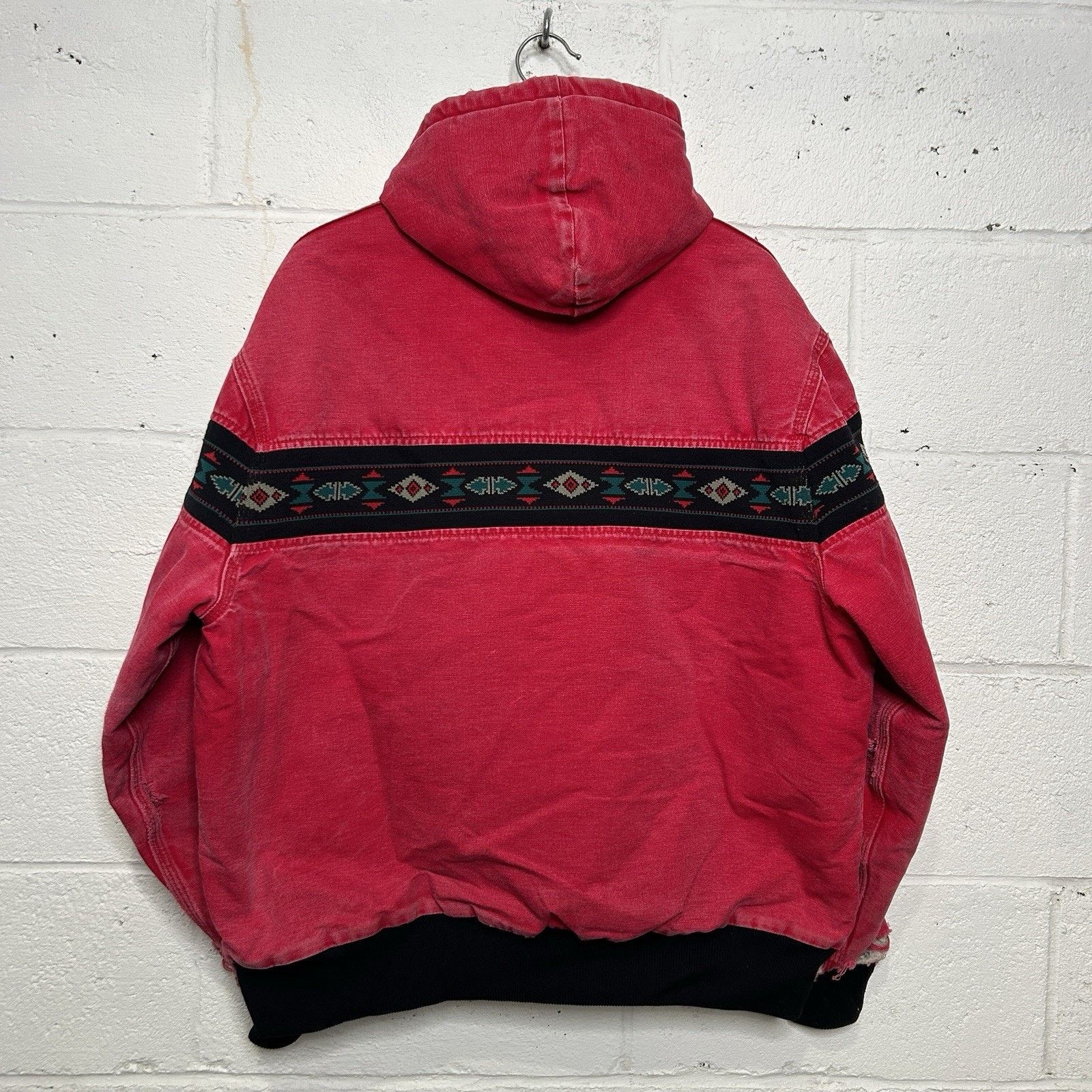 Carhartt Vintage Carhartt Quilted Hooded Active Jacket “Red Aztec” Size US XL / EU 56 / 4 - 2 Thumbnail