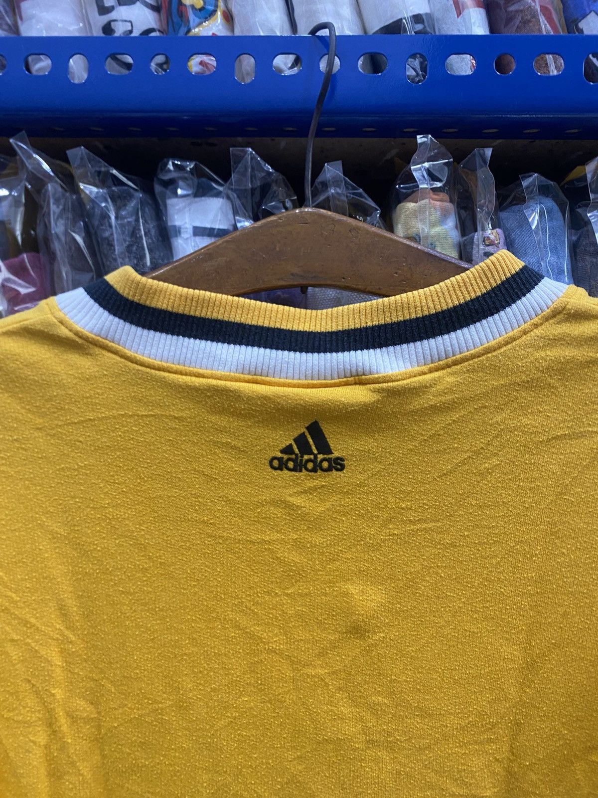 Adidas VINTAGE ADIDAS TEES Size US L / EU 52-54 / 3 - 6 Thumbnail