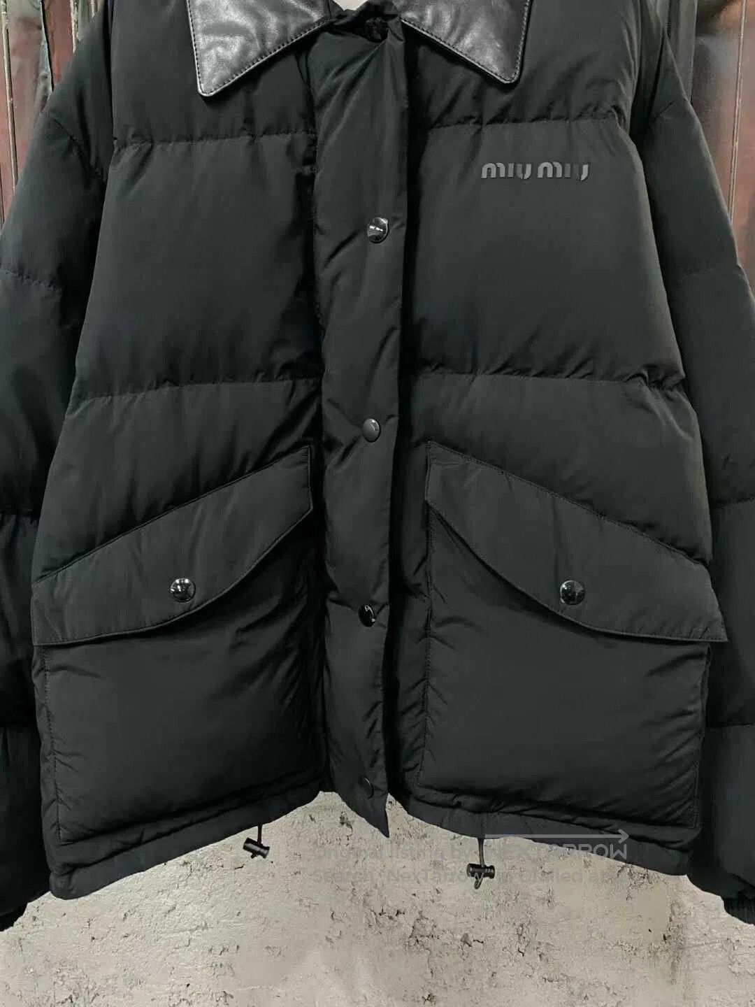 Miu Miu black puffer coat with leather collar. Size S / US 4 / IT 40 - 4 Thumbnail