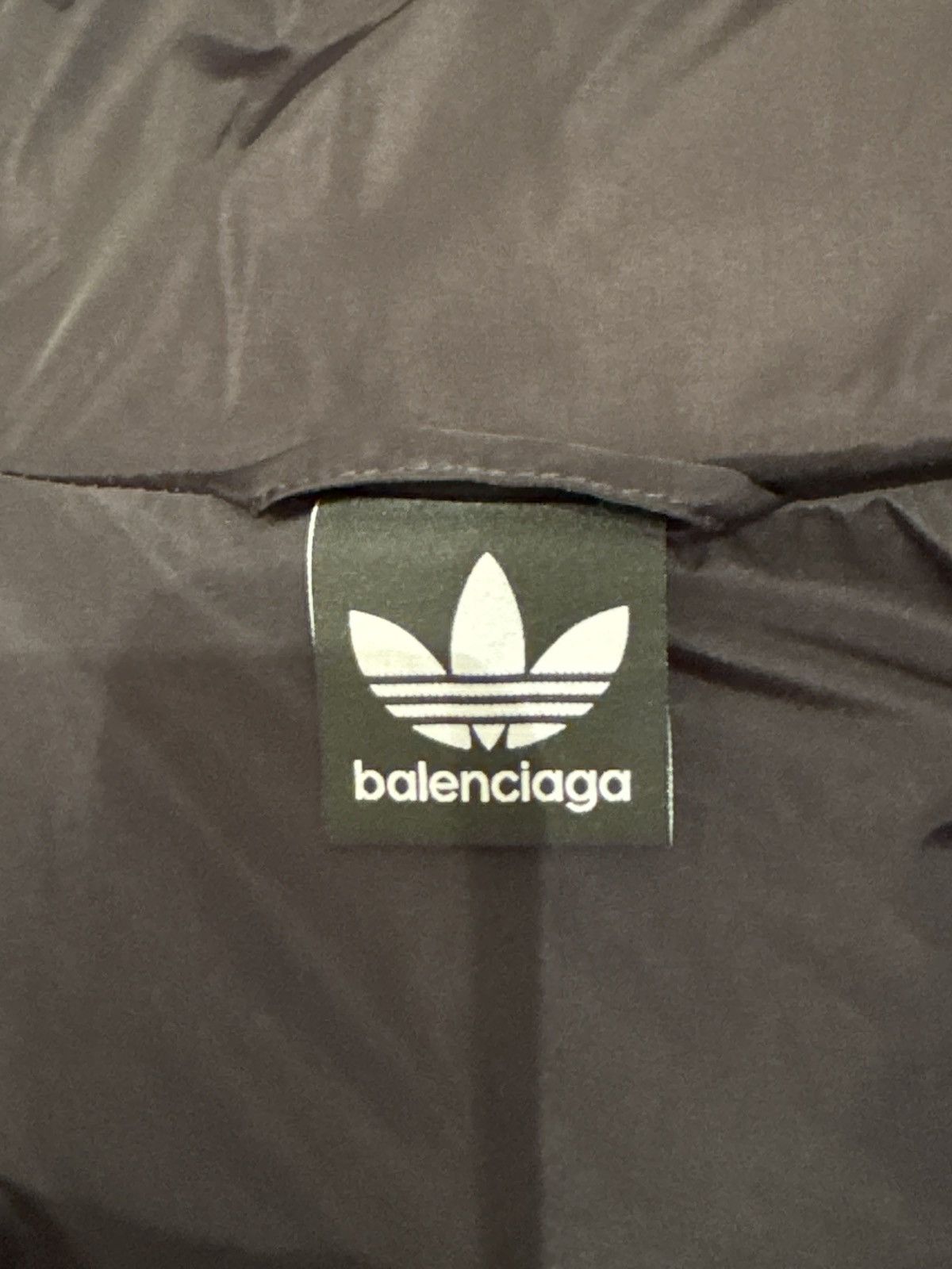 Balenciaga Balenciaga x Adidas Size US S / EU 44-46 / 1 - 24 Thumbnail