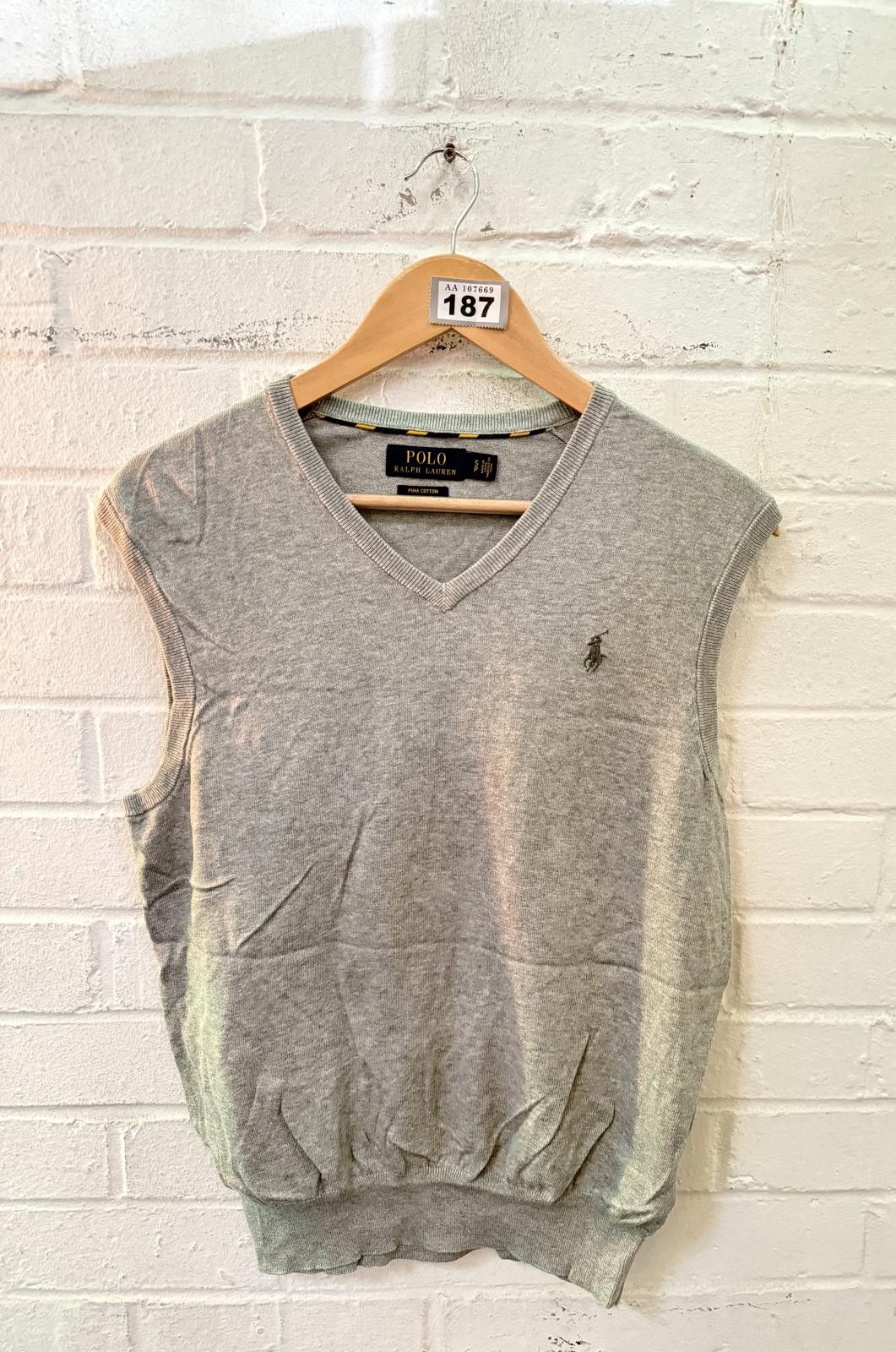 Polo Ralph Lauren Polo Ralph Lauren Mens V-Neck Sweater Vest Grey Size US S / EU 44-46 / 1 - 1 Thumbnail