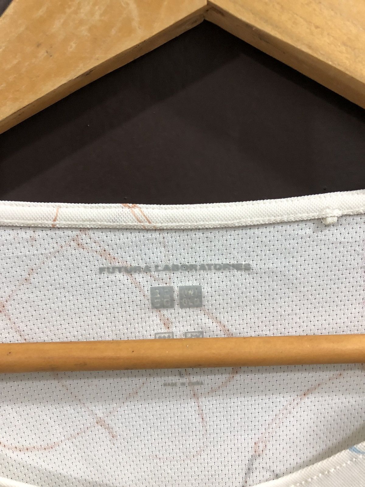 Futura × Japanese Brand 2021 Futura Laboratories Running Shirt ( X Uniqlo) Size US M / EU 48-50 / 2 - 3 Thumbnail