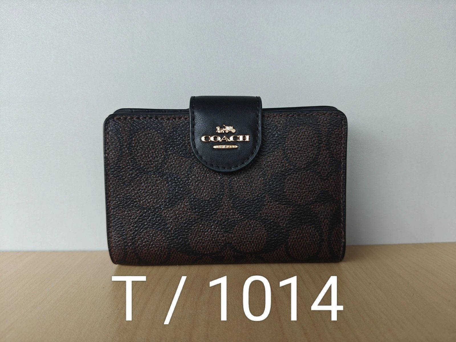 Coach Coach Medium Corner Zip Wallet In Signature T/1014 Size ONE SIZE - 11 Thumbnail