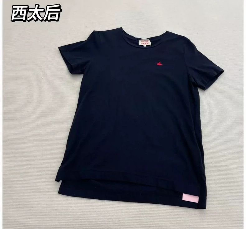 Vivienne Westwood Vivienne Westwood Used Saturn short sleeve T-shirt Size M / US 6-8 / IT 42-44 - 1 Thumbnail