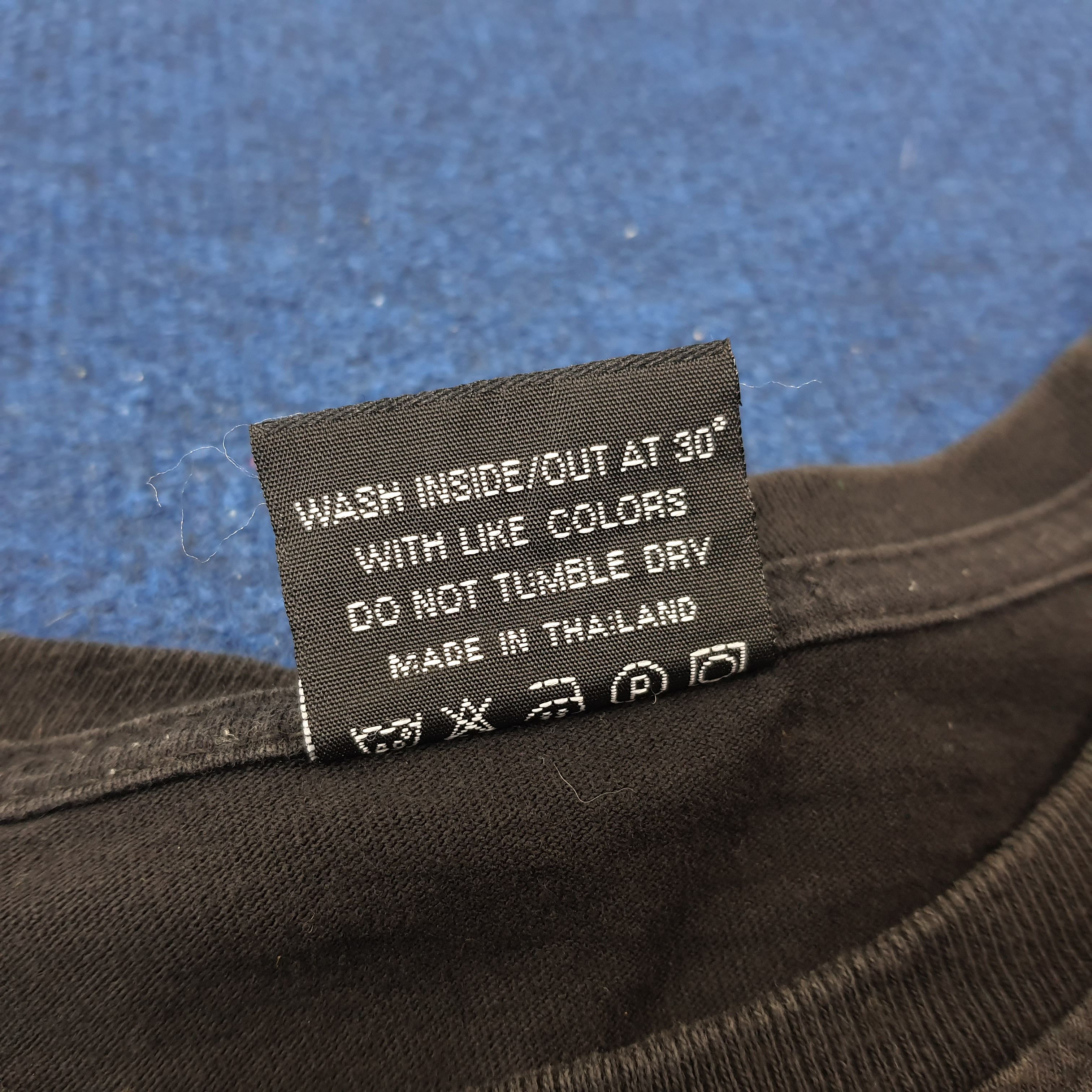 Band Tees × Vintage Vintage NIN Nine Inch Nails Rock Band Tshirt C219N60 Size US XXL / EU 58 / 5 - 5 Thumbnail