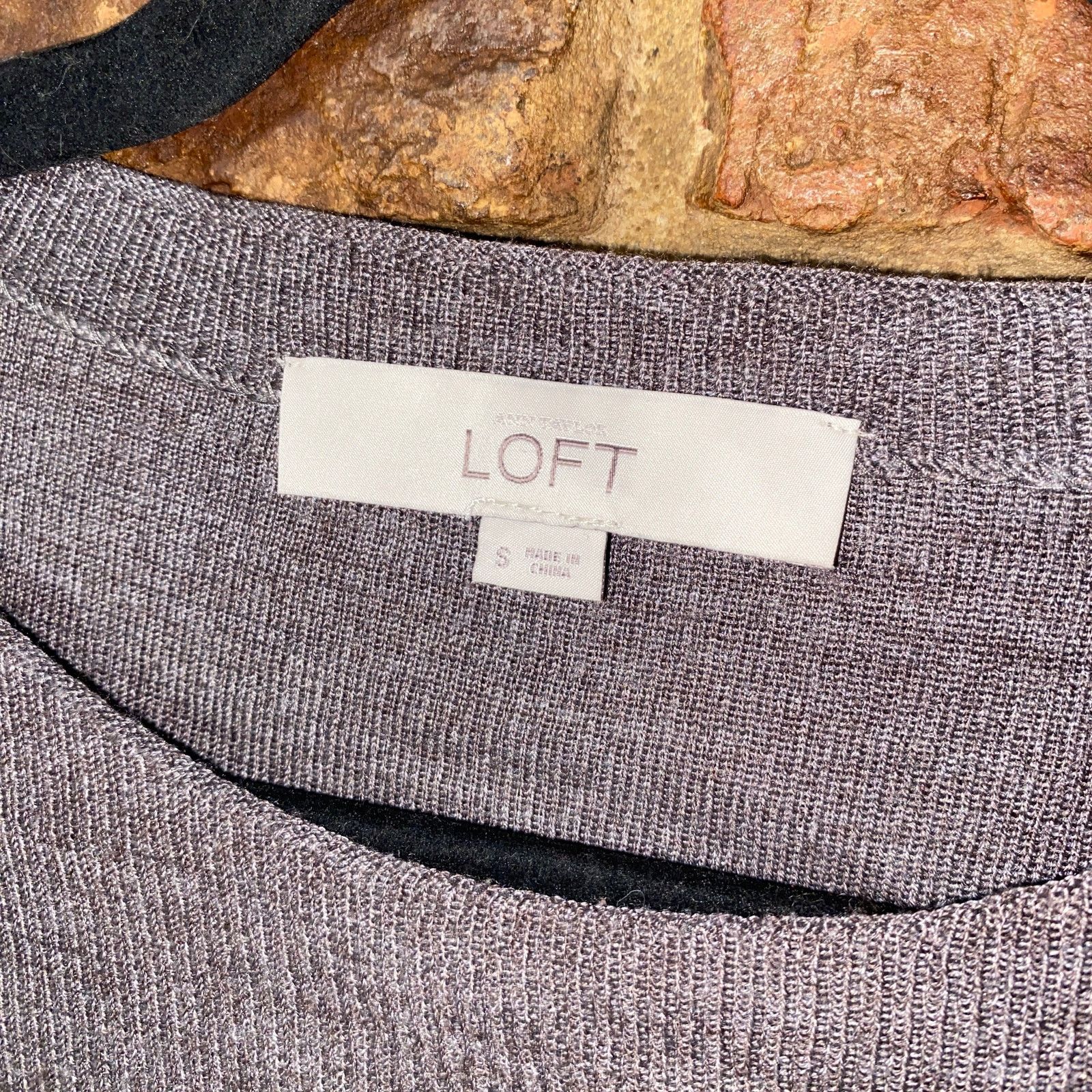Loft Ann Taylor LOFT Gray Burgundy Striped Knit Sweater Small Size S / US 4 / IT 40 - 4 Thumbnail