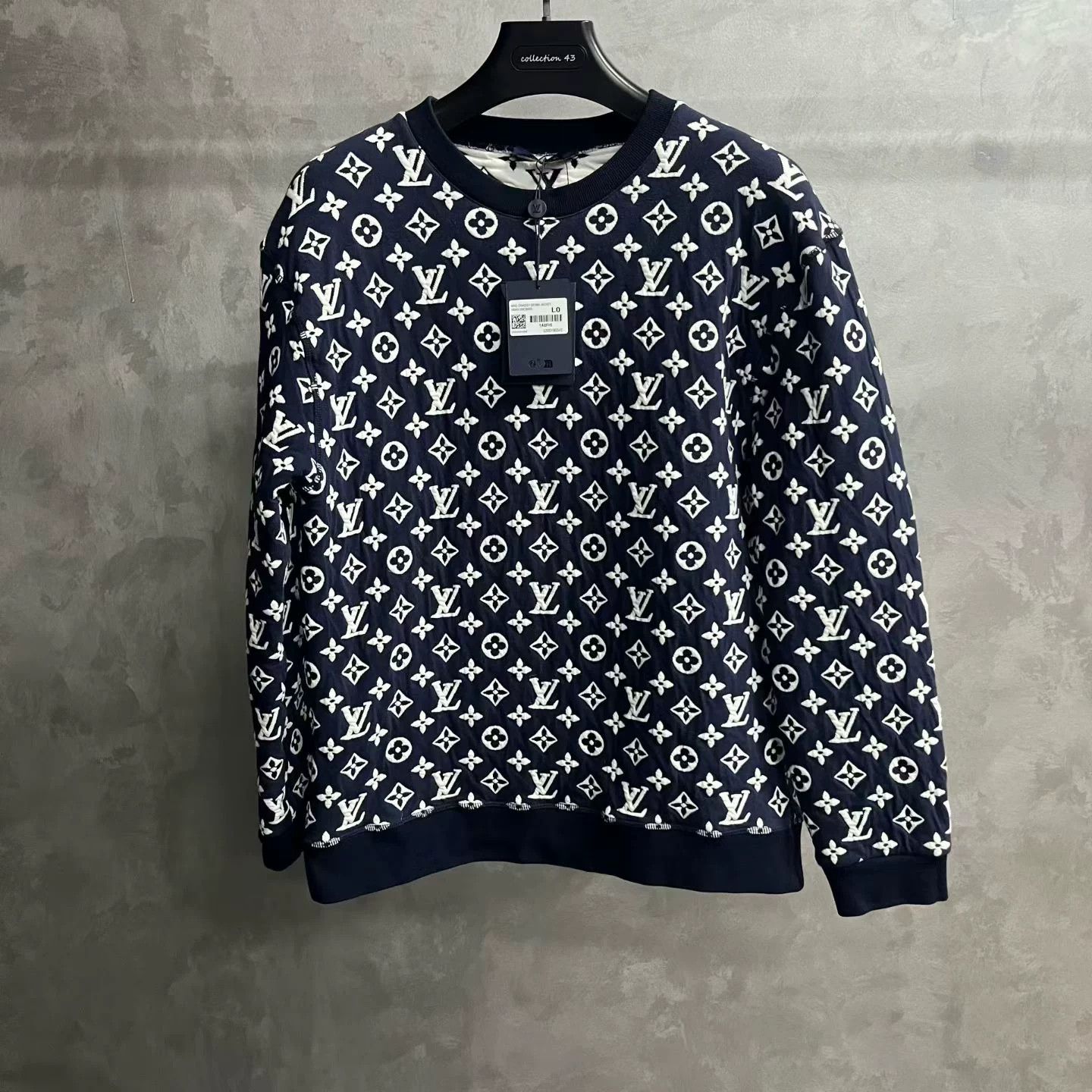 Louis Vuitton Louis Vuitton Printed Graphic Blue T-Shirt L Women Size L / US 10 / IT 46 - 1 Thumbnail