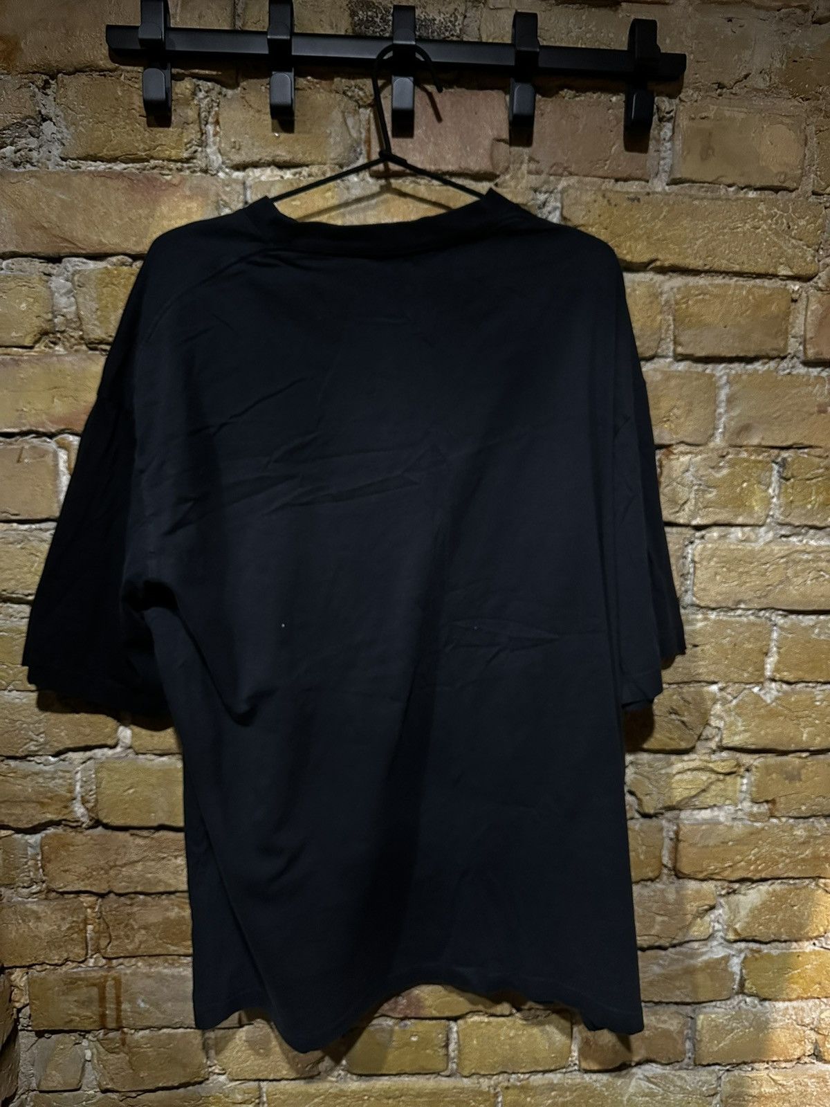 balenciaga bb logo embroidered tee