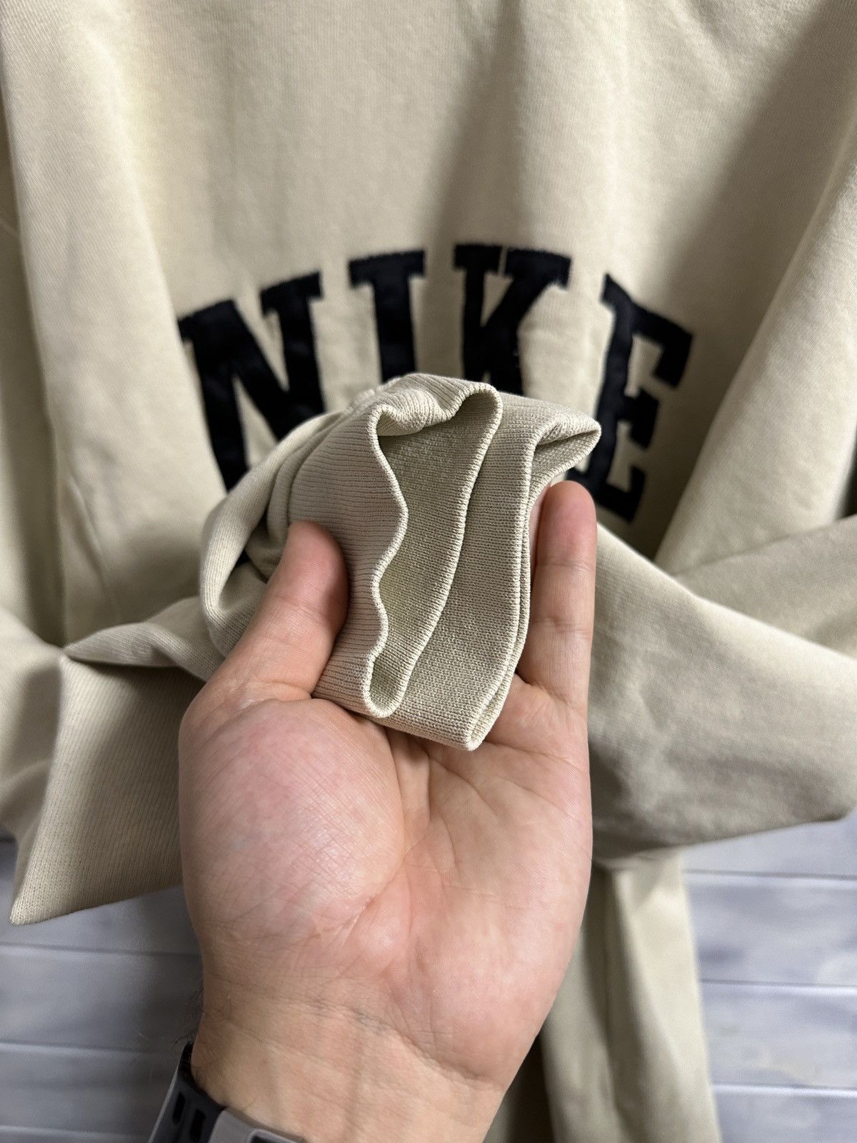 Nike × Vintage Rare Vintage Sweatshirt Nike Big Logo 90s Clothing. Size US L / EU 52-54 / 3 - 4 Thumbnail