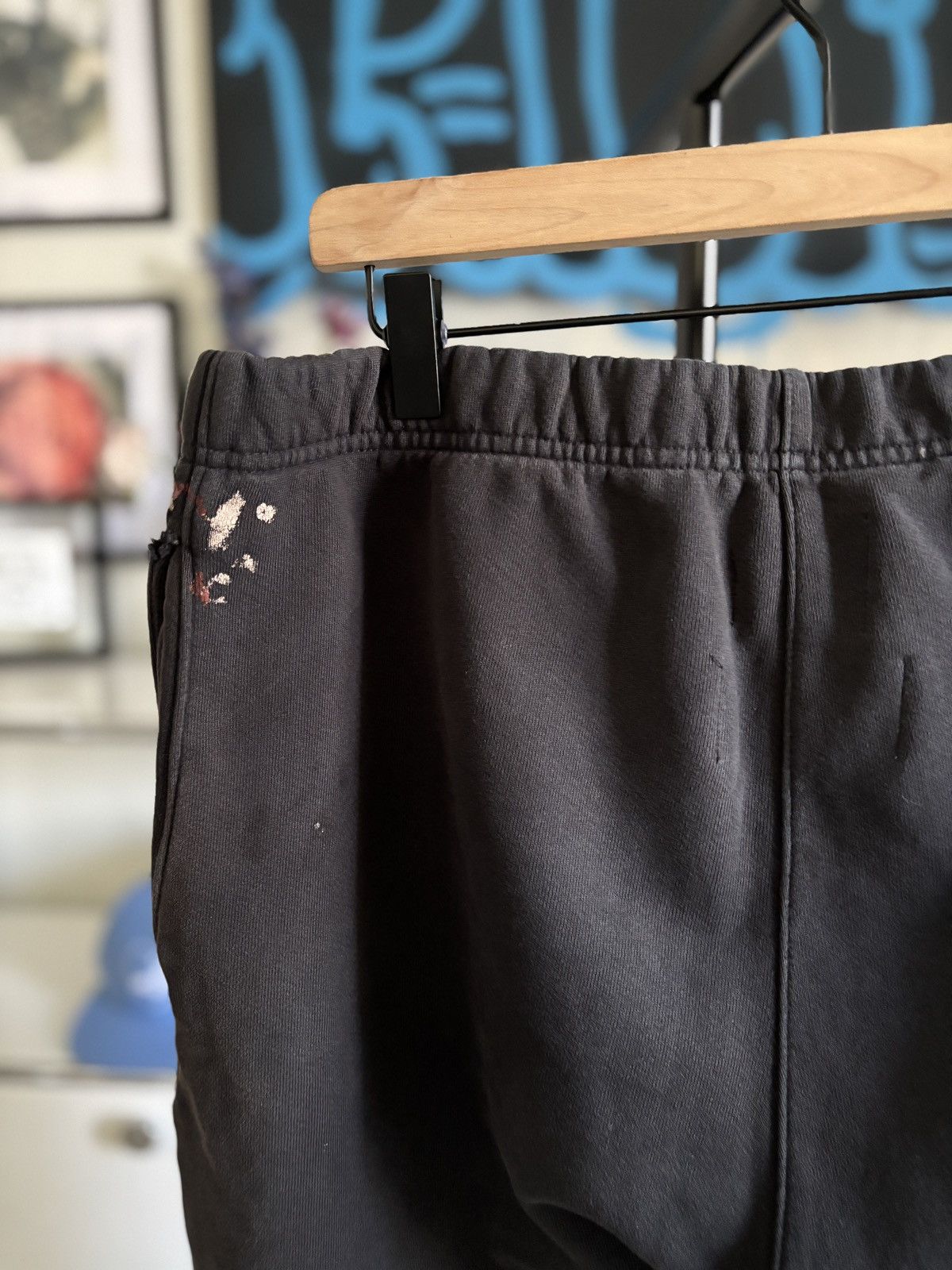 Gallery Dept. FADED BLACK - PAINTER LOGO FLARE SWEATPANTS Size US 34 / EU 50 - 8 Thumbnail