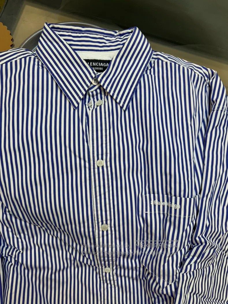 Balenciaga Balenciaga size 38 Blue and White Striped Shirt Style Cott Size US S / EU 44-46 / 1 - 2 Thumbnail