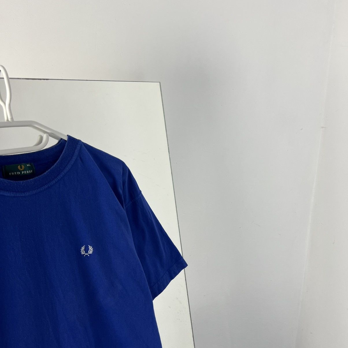 Fred Perry Vintage Y2K Fred Perry Mini Logo Retro T-Shirt Size US M / EU 48-50 / 2 - 2 Thumbnail