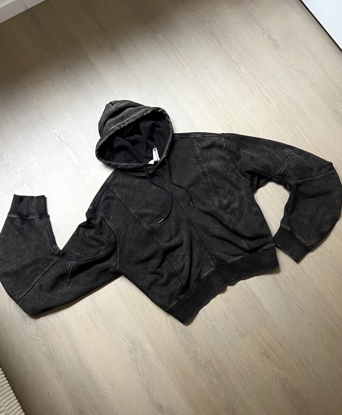 H&M GLENN MARTENS x H&M LIMITED CROPPED HOODIE Size US L / EU 52-54 / 3 - 1 Thumbnail