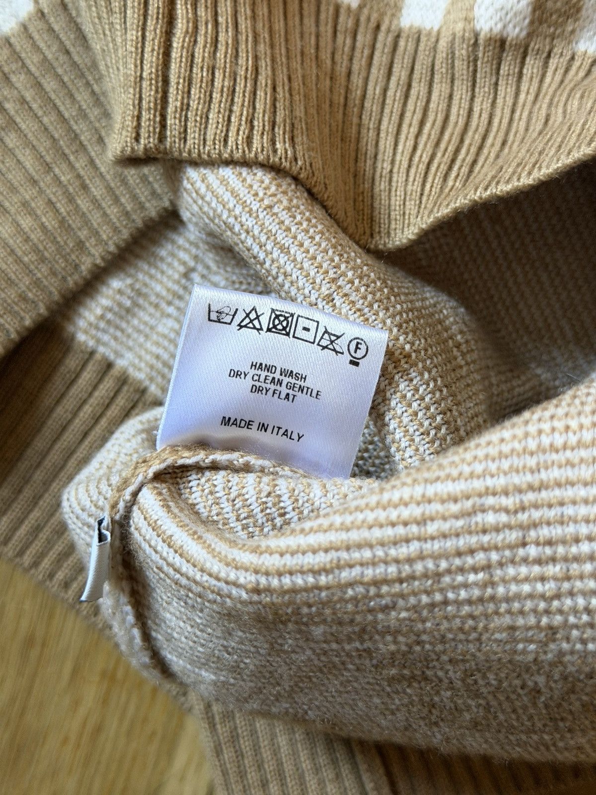 JW Anderson JW Anderson S/S 2016 News Sweater Size US S / EU 44-46 / 1 - 5 Thumbnail