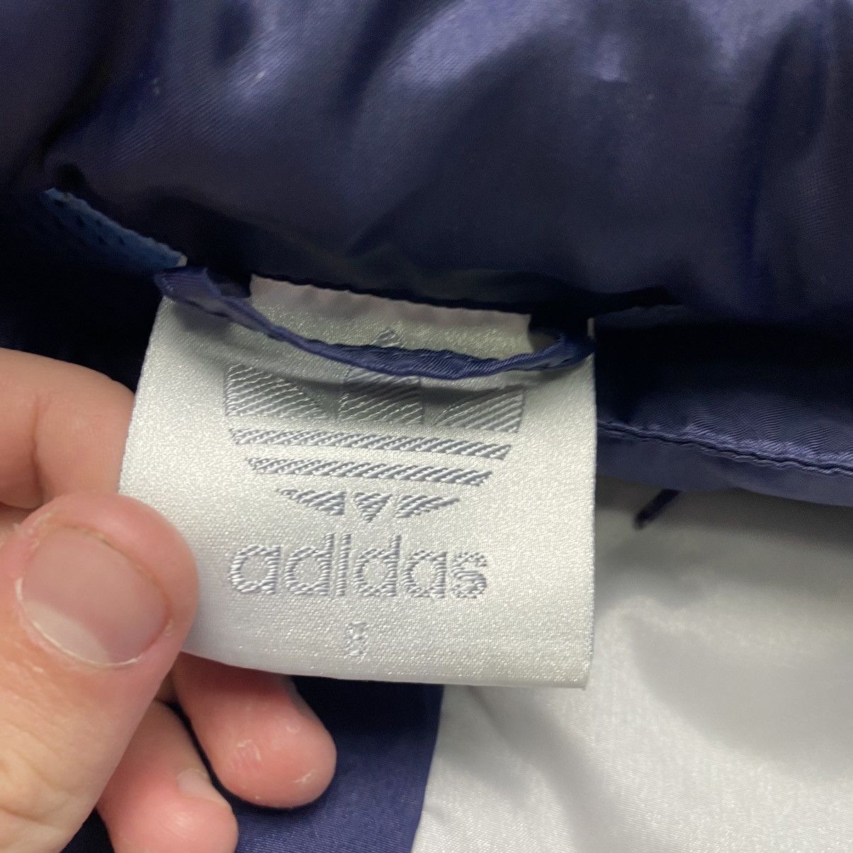 Vintage Vintage 90’s Adidas Small Logo Nylon Y2k light jacket Size US M / EU 48-50 / 2 - 11 Thumbnail