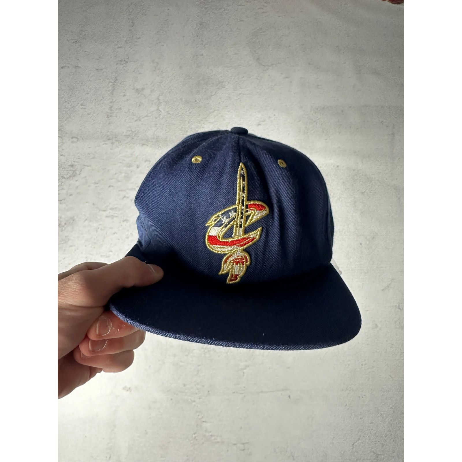 NBA Vintage NBA Cleveland Cavaliers Snap-Back Hat - OSFA Size ONE SIZE - 1 Thumbnail