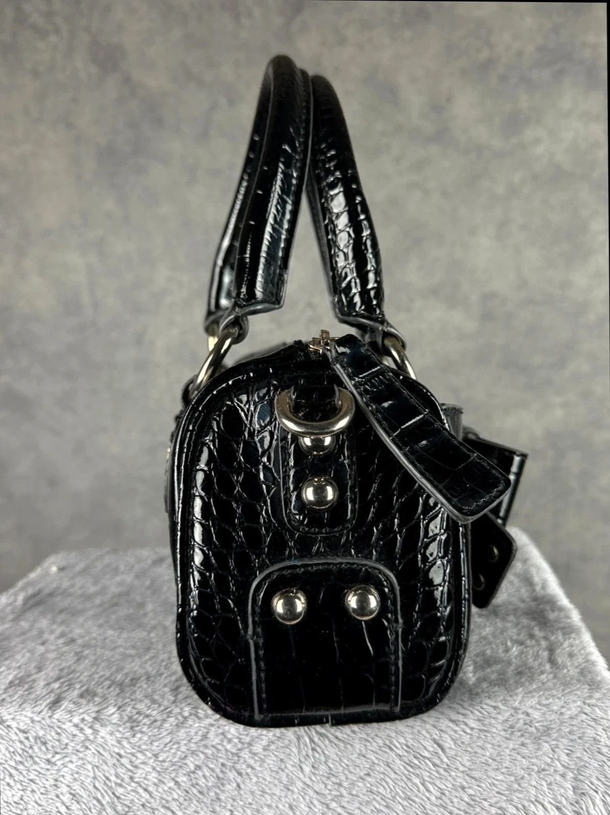 Guess Guess Patent Croc Handbag Black Bow Coquette Size ONE SIZE - 7 Thumbnail
