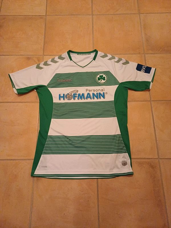 Hummel Hummel Greuther Fürth 2019-20 home shirt Size US L / EU 52-54 / 3 - 1 Thumbnail