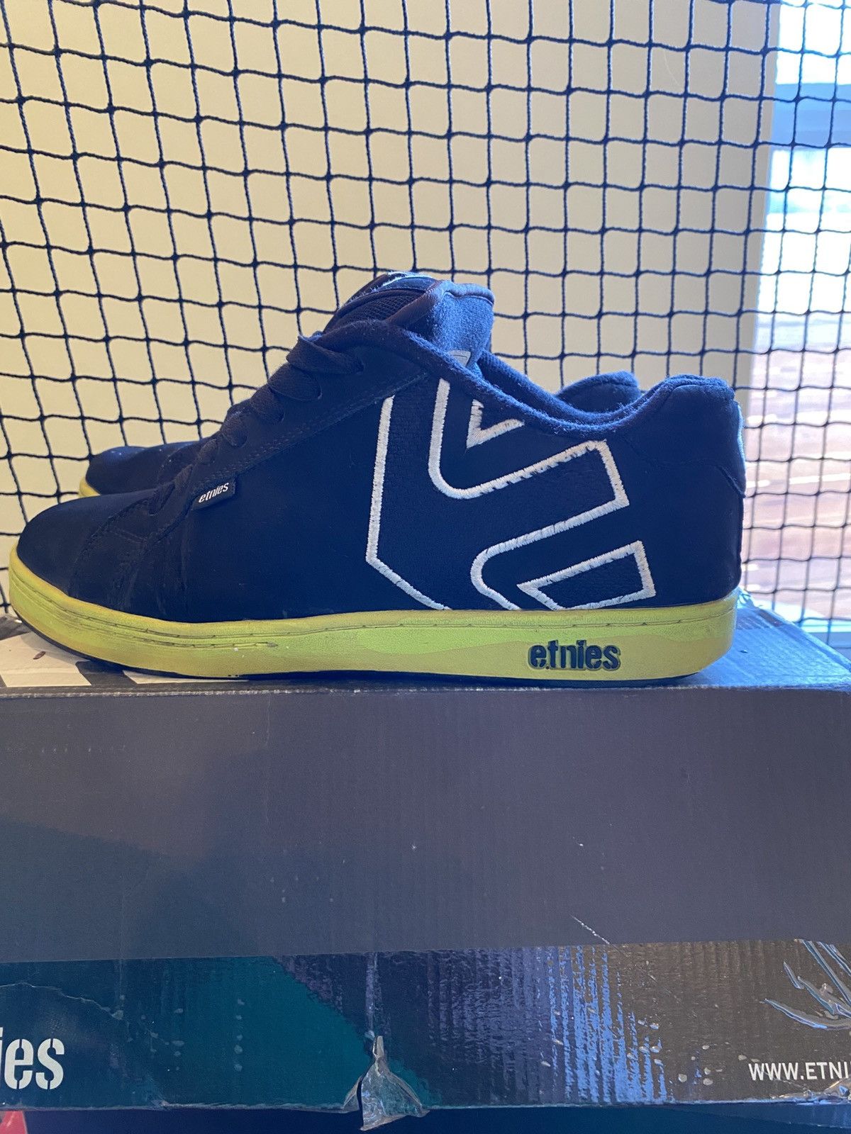 Etnies Etnies Fader Size US 12 / EU 45 - 2 Thumbnail