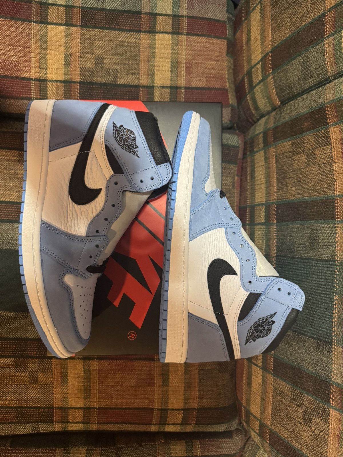 Nike Air Jordan 1 Retro High OG “ University Blue” Size US 11.5 / EU 44-45 - 1 Thumbnail