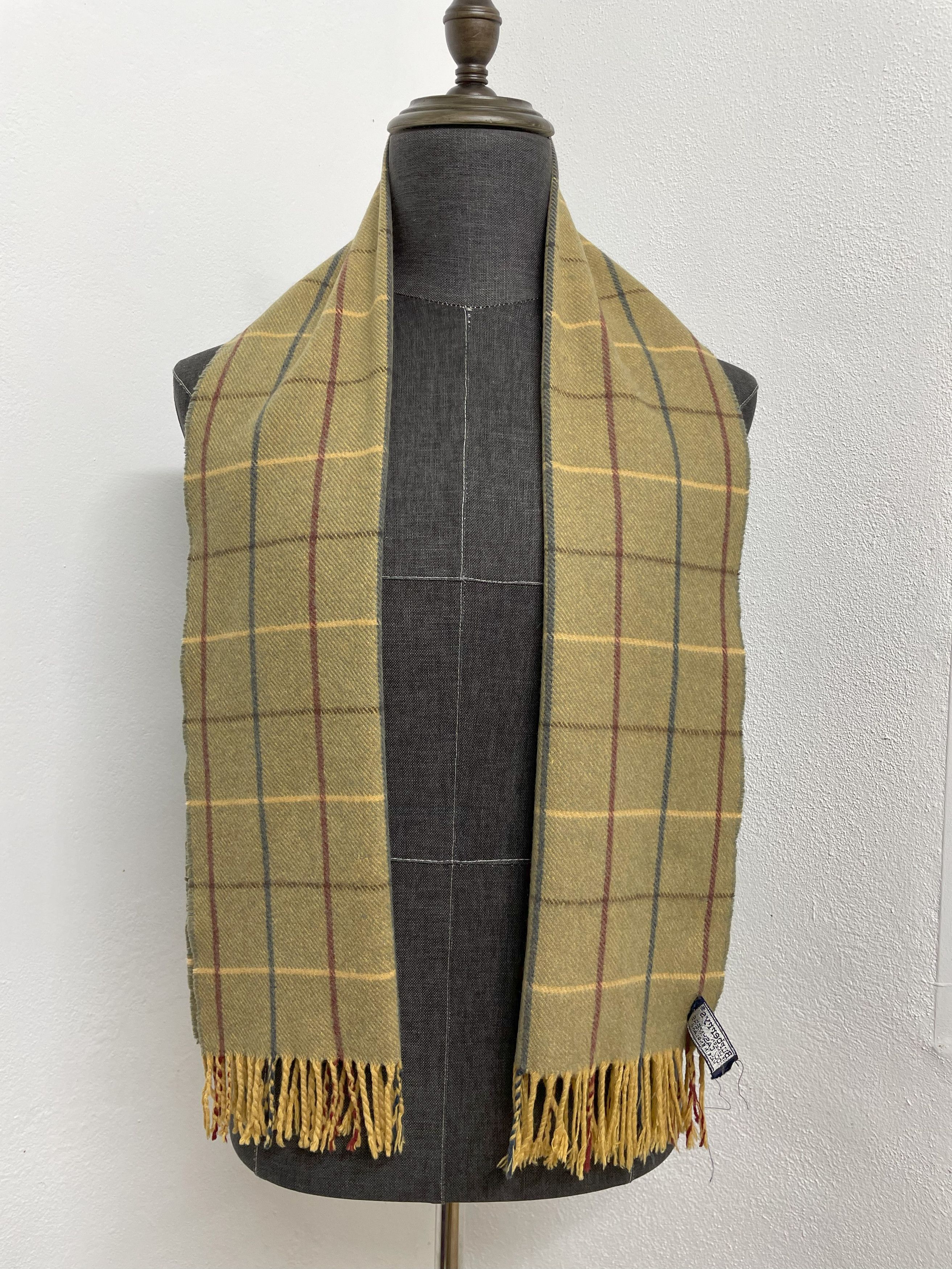 Burberry Burberrys Scarf / Muffler - 6152 Size ONE SIZE - 3 Thumbnail