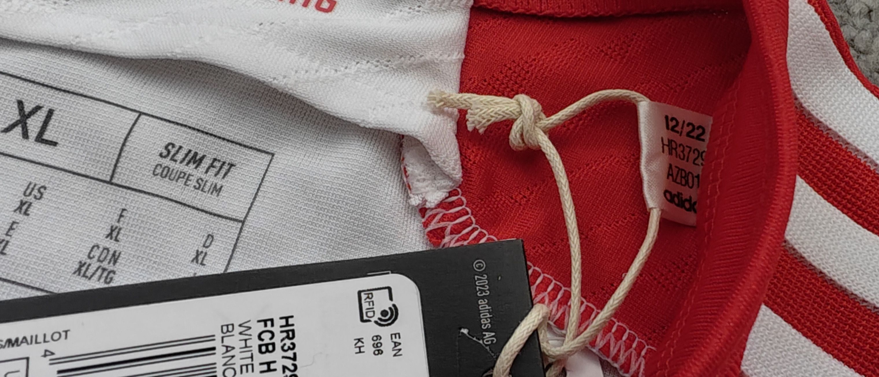 Adidas FC Bayern 23/24 Home Authentic Jersey adidas hr3729 XL Size US XL / EU 56 / 4 - 8 Thumbnail