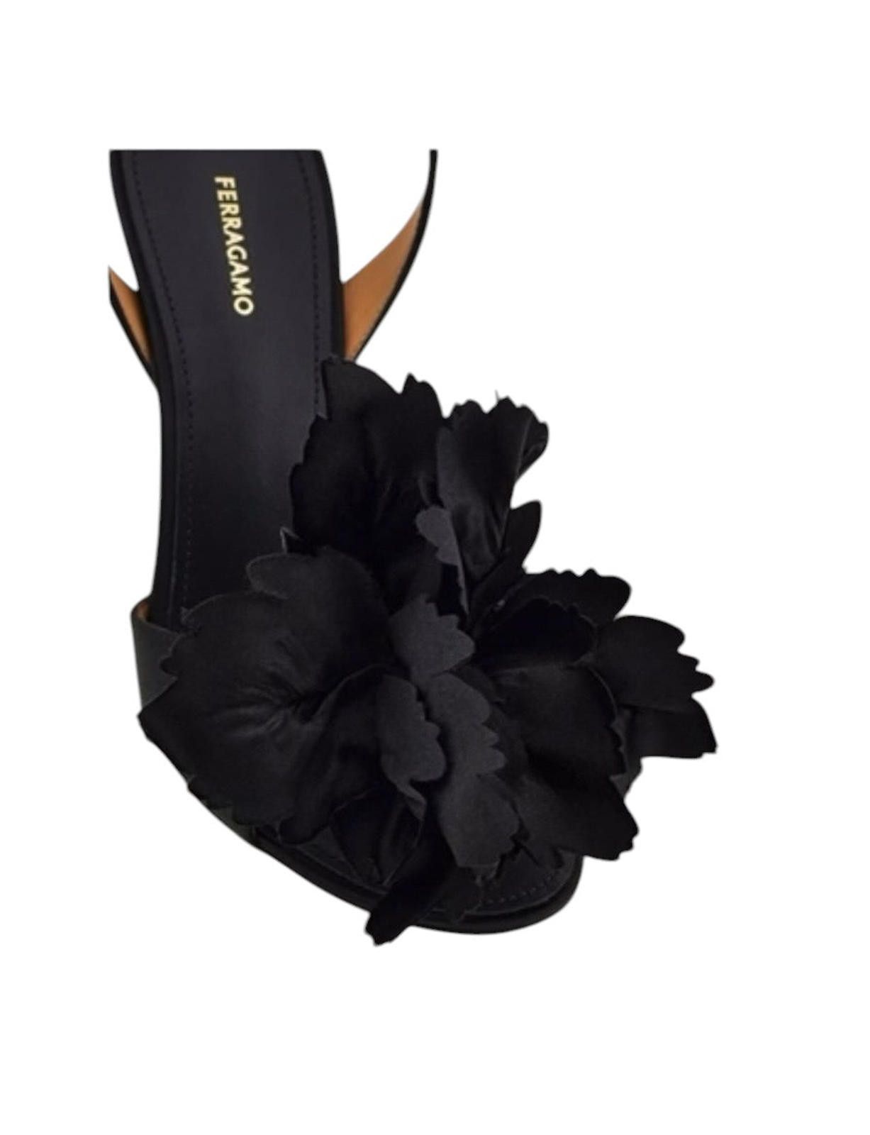 Salvatore Ferragamo Ferragamo Flower Embellished Sandal Size US 7.5 / IT 37.5 - 4 Thumbnail