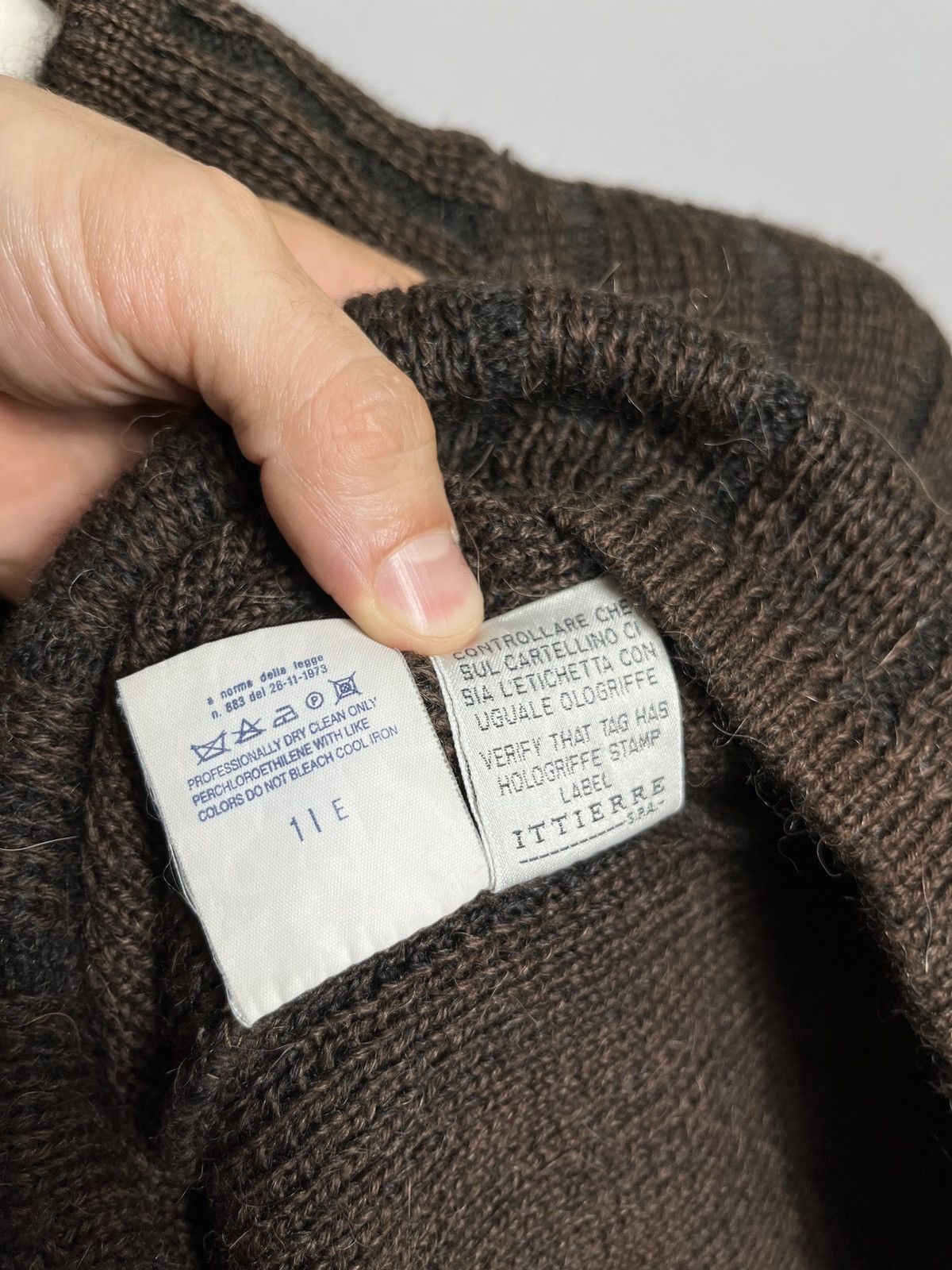 Dolce & Gabbana vintage j&ans dolce gabbana wool mens sweater knit brown Size US L / EU 52-54 / 3 - 11 Thumbnail