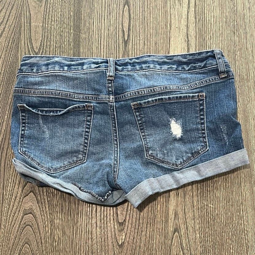Express Express Jean Shorts Destroyed Cuffed Hem Low Rise Blue Sz 4 Size 27" / US 4 / IT 40 - 5 Thumbnail