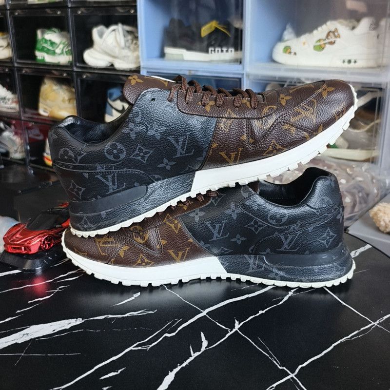 Louis Vuitton Louis Vuitton Run Away Monogram Sneakers - Size US 11 / EU 44 - 7 Thumbnail