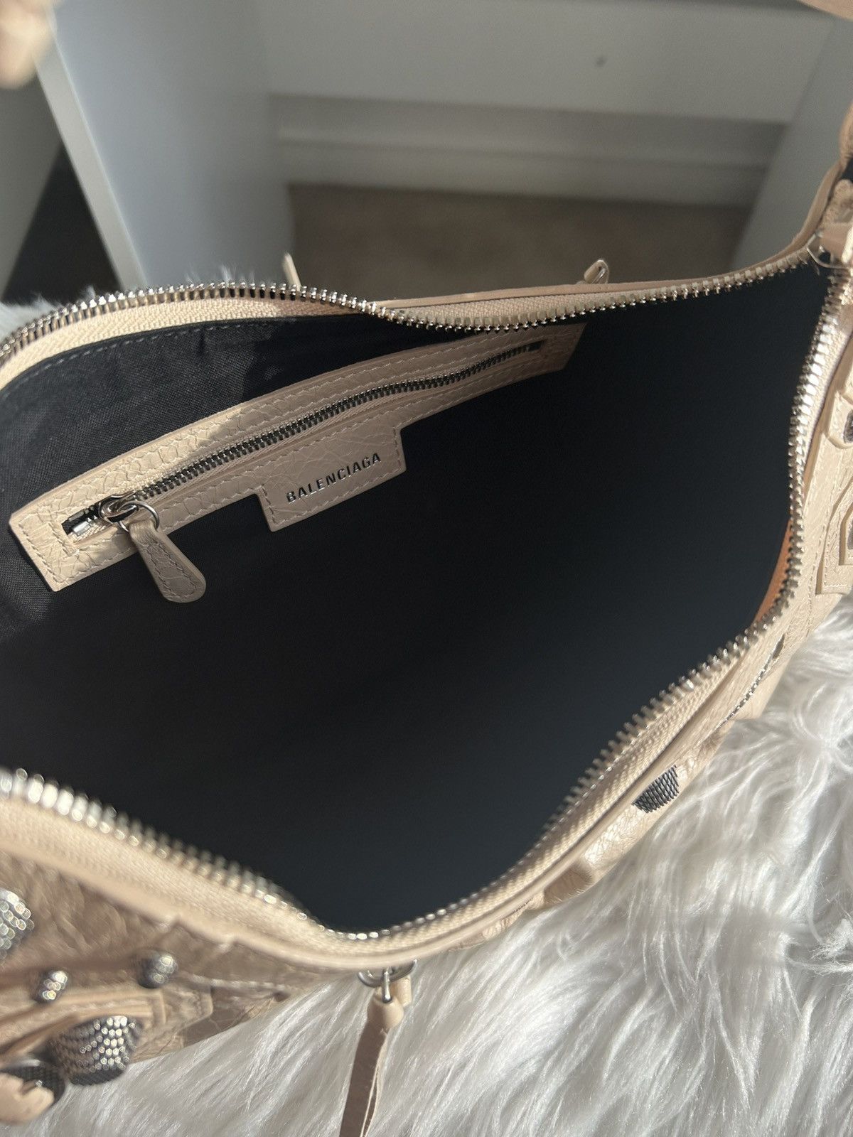 Balenciaga (New) Balenciaga Le Cagole Small Bag Size ONE SIZE - 5 Thumbnail