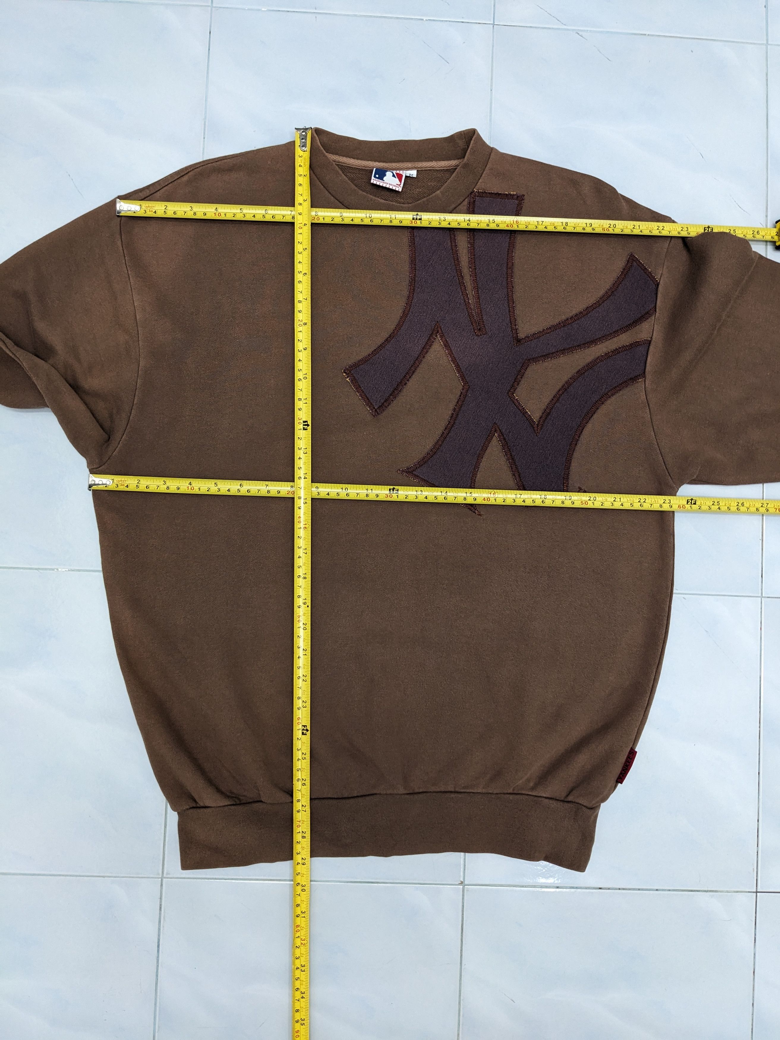 New York Yankees Vintage 2003 New York Yankees Brown Sweatshirt Size US M / EU 48-50 / 2 - 9 Thumbnail
