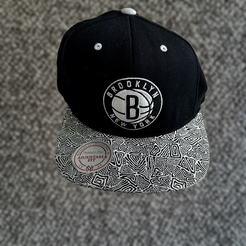 Mitchell & Ness Mitchell & Ness Brooklyn Nets Snapback Cap Black Grey Word Logo Wool Hat Mens Adjustable Wool Twill Hat Size ONE SIZE - 1 Thumbnail
