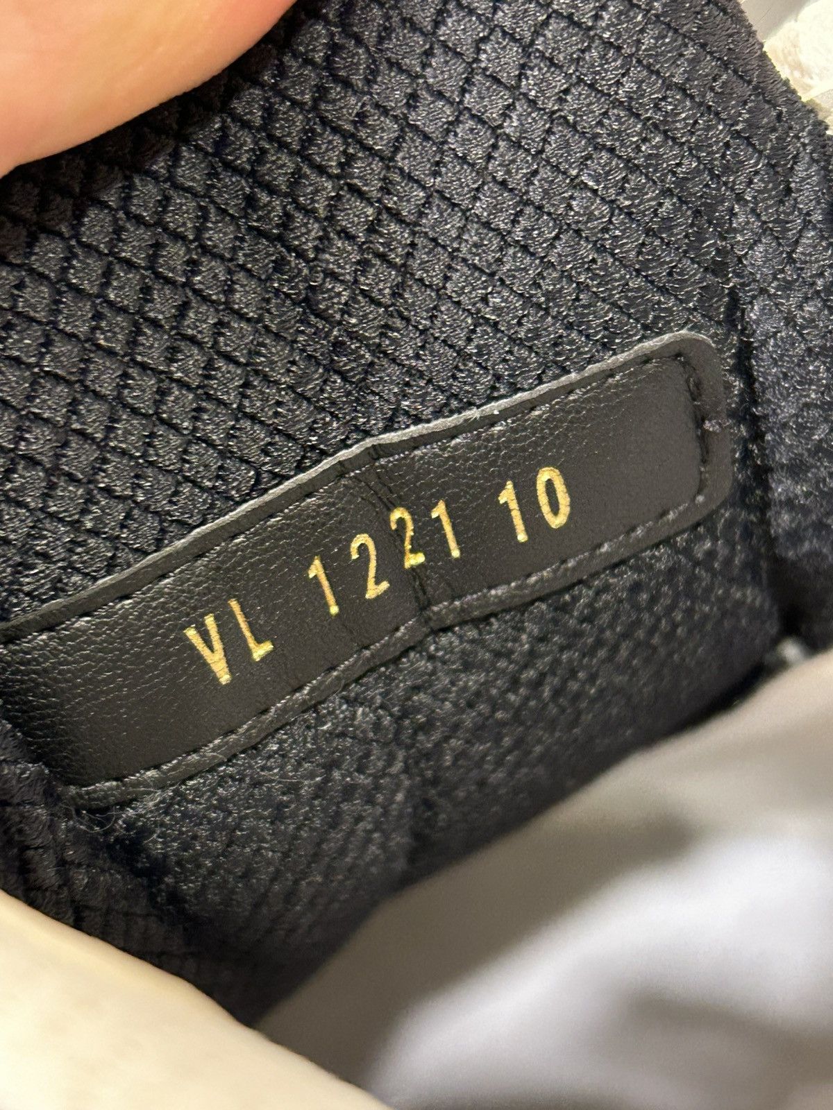 Louis Vuitton Louis Vuitton Runner ‘Tactical Grey’ Size US 10 / EU 43 - 6 Thumbnail