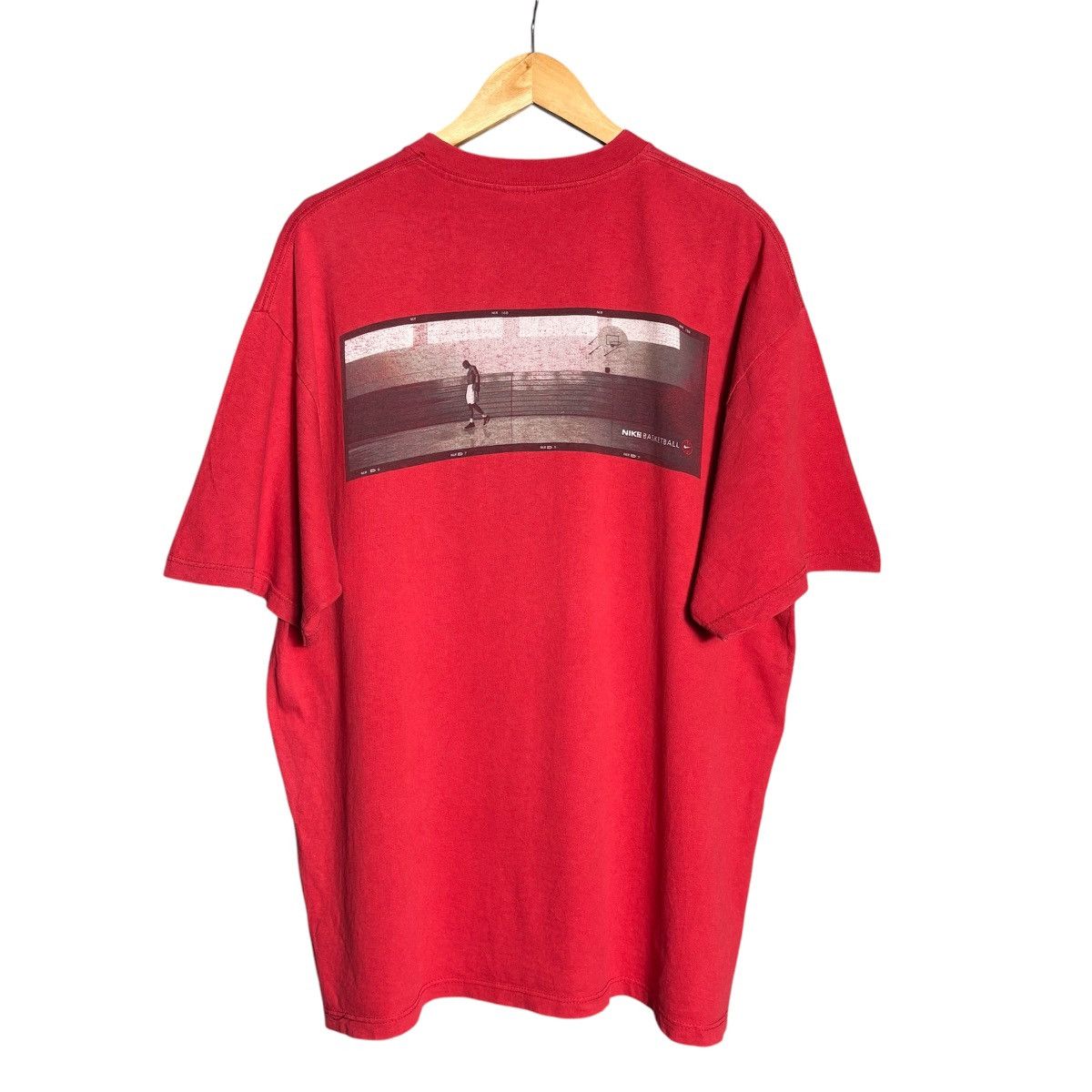 Nike × Vintage Vintage 90s Nike Center Swoosh Basketball Tee Size US XL / EU 56 / 4 - 2 Thumbnail