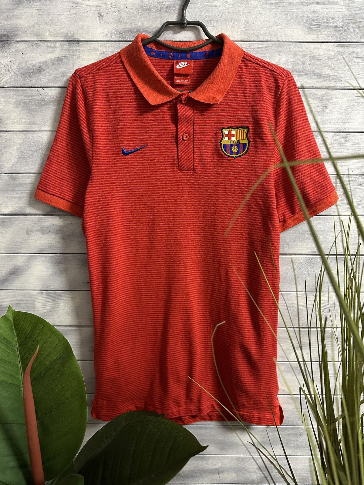 Nike Rare Vintage Polo Nike Barcelona Soocer Football Y2K. Size US S / EU 44-46 / 1 - 1 Thumbnail